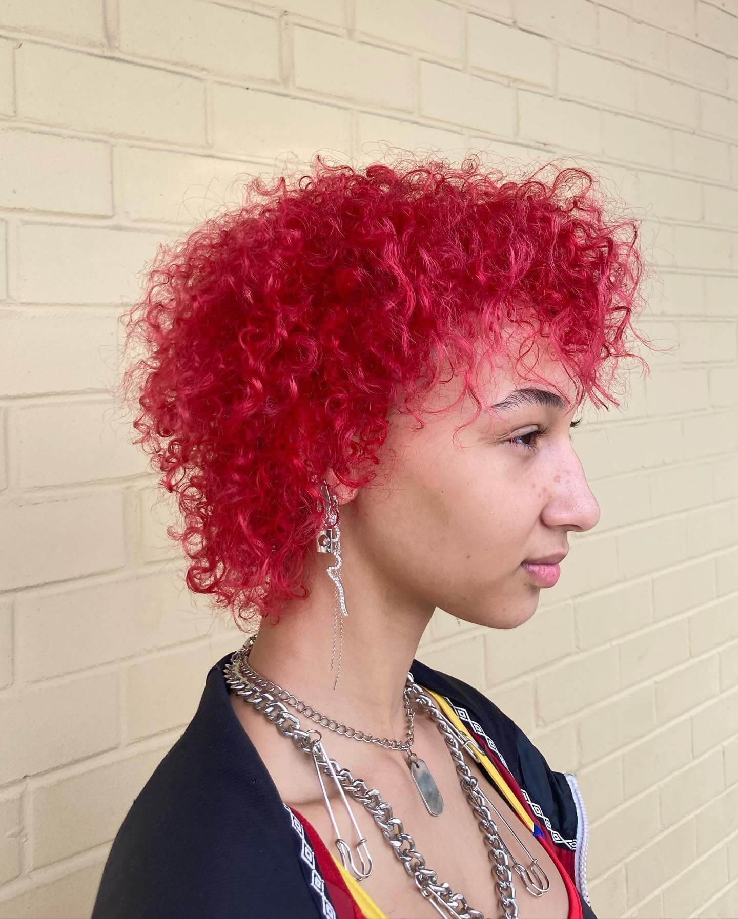 Curly Wolf Short Pink-cut