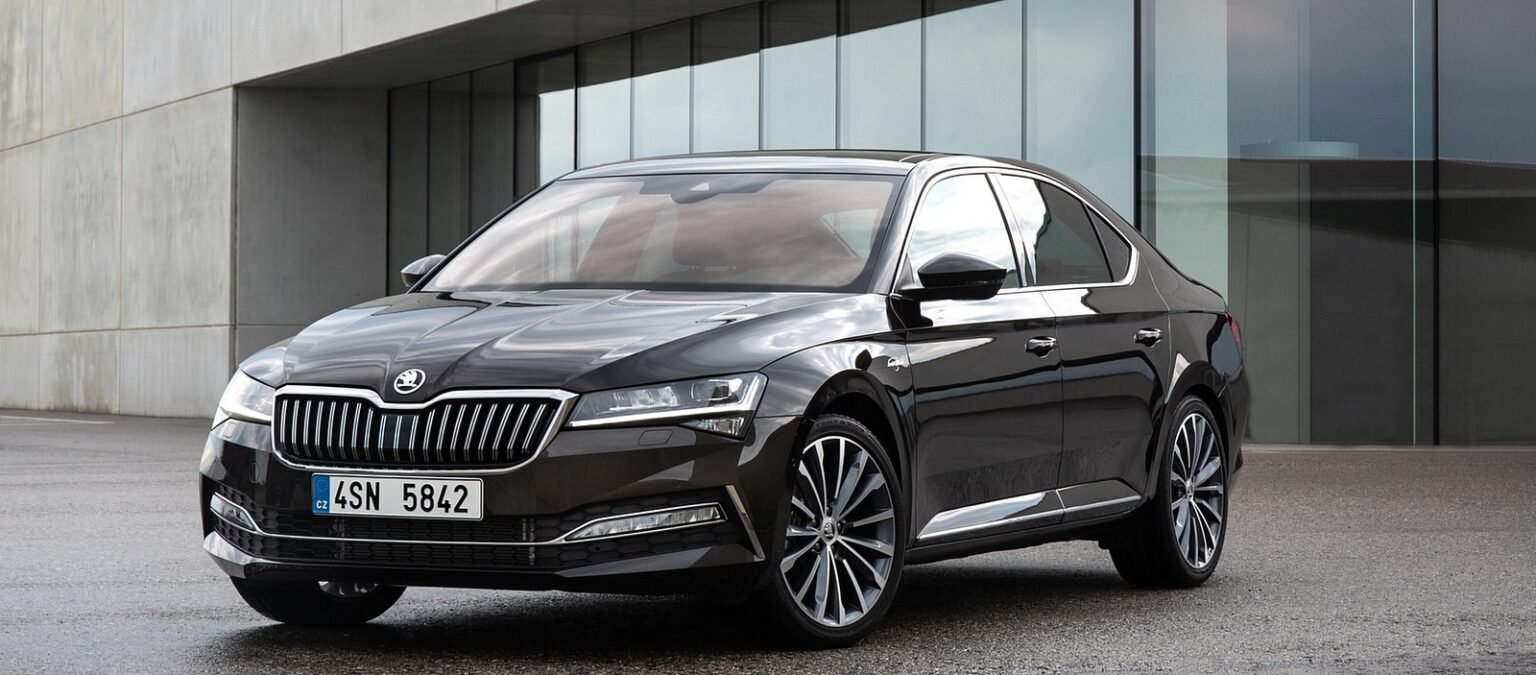 The All-New Facelifted Skoda Superb 2020 Looks Futuristic