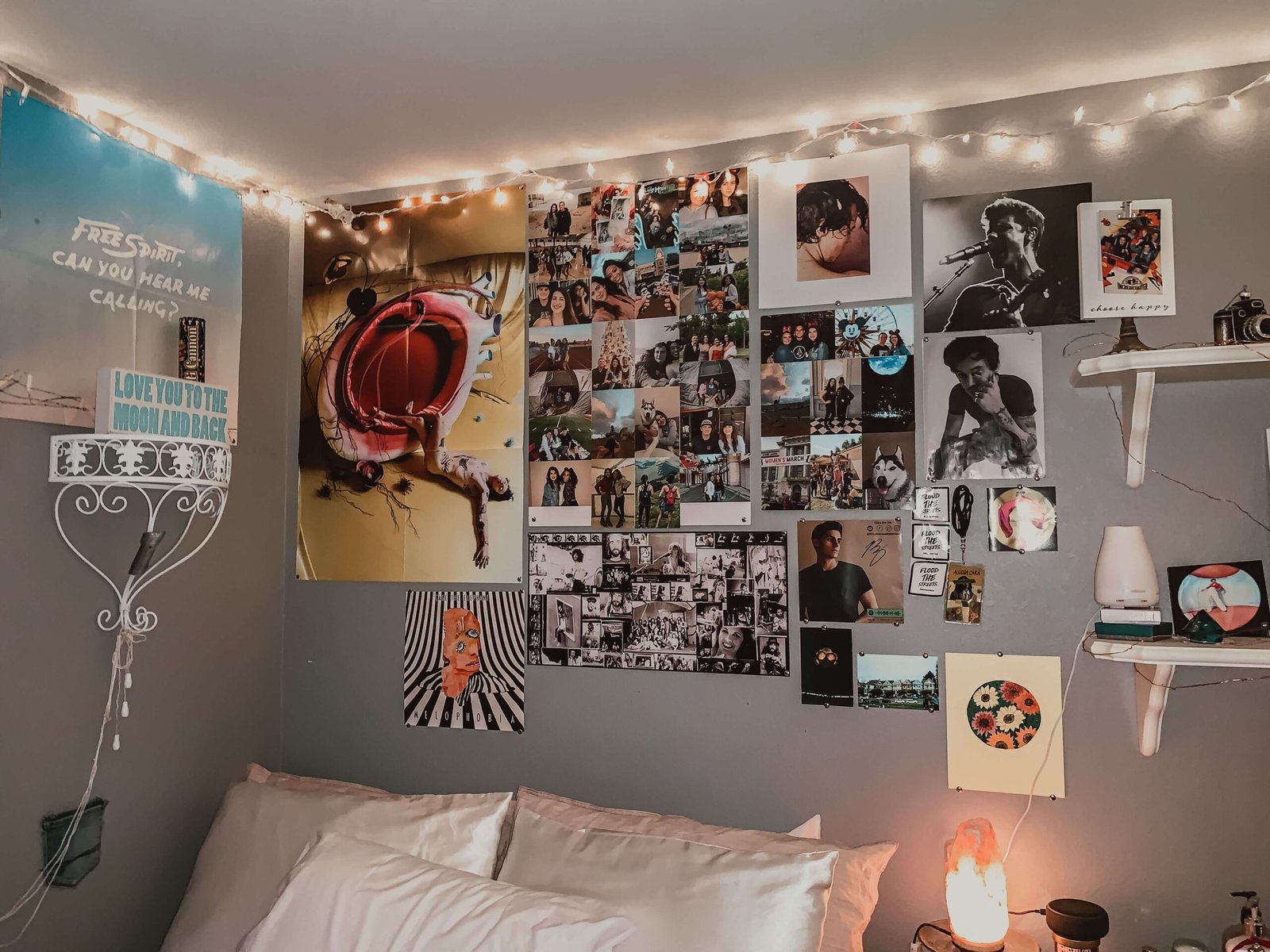 Best Ways To Hang A Poster On The Wall · Thrill Inside
