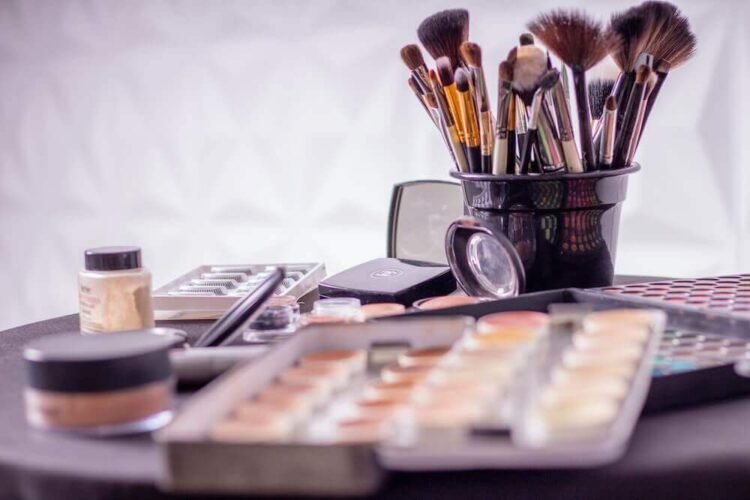 For Makeaup Beginners! How To Choose Cosmetics To Makeup Tech