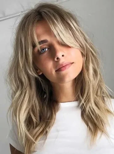 Layer Cut Styles For Medium Hair 2022